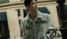 圈内人爆料白敬亭宋轶,甜蜜互动引粉丝热议